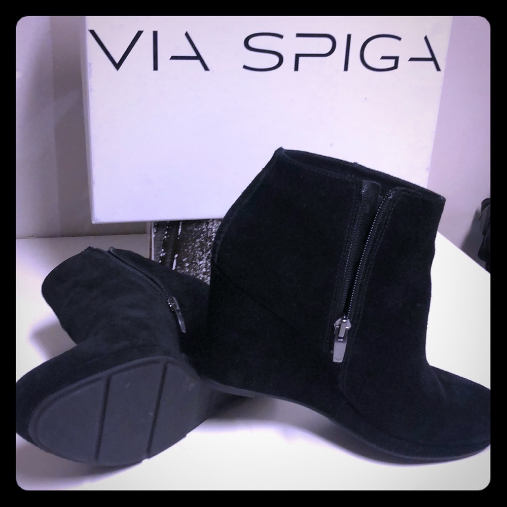 Via Spiga Black Suede boots